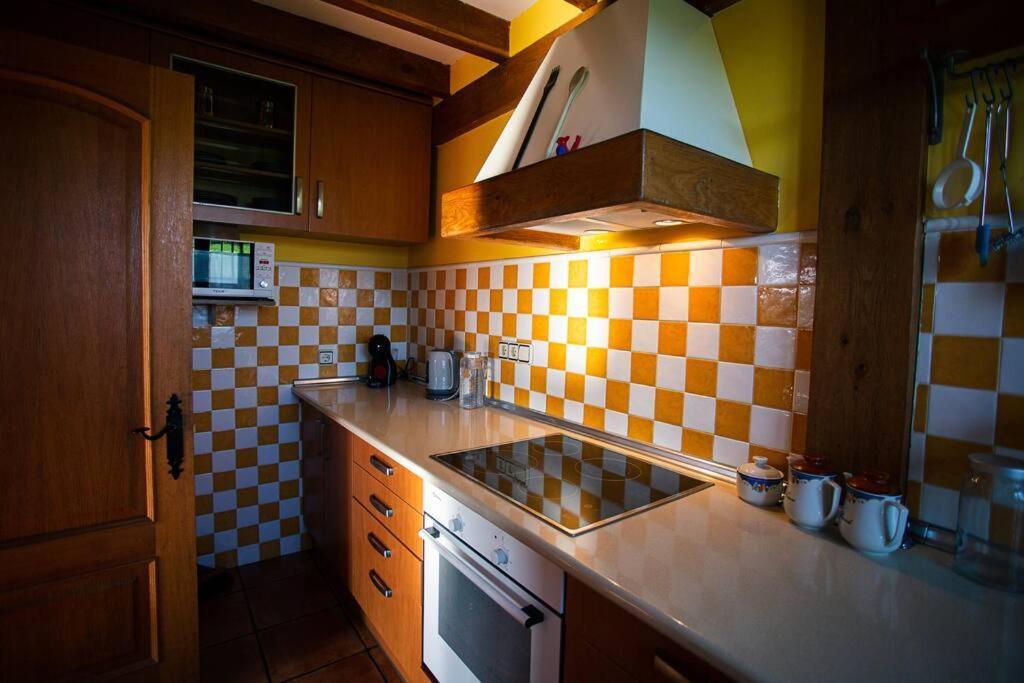 Сasa de vacaciones Casa Independiente Con Chimena, Jardin Y Barbacoa Santander
